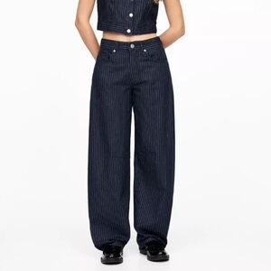 Pull & Bear • Stripe Balloon Jeans